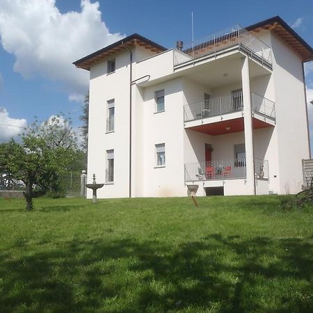 Castronno Villa Emilia المظهر الخارجي الصورة